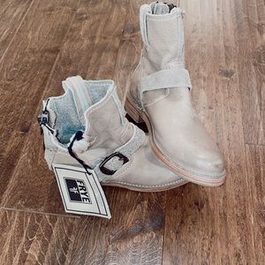 Never worn FRYE booties